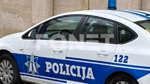 Upad policije u prostorije PŠ